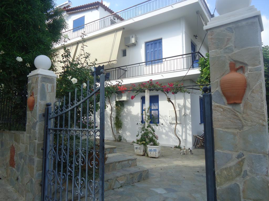 Villa Popi Methana Exterior photo